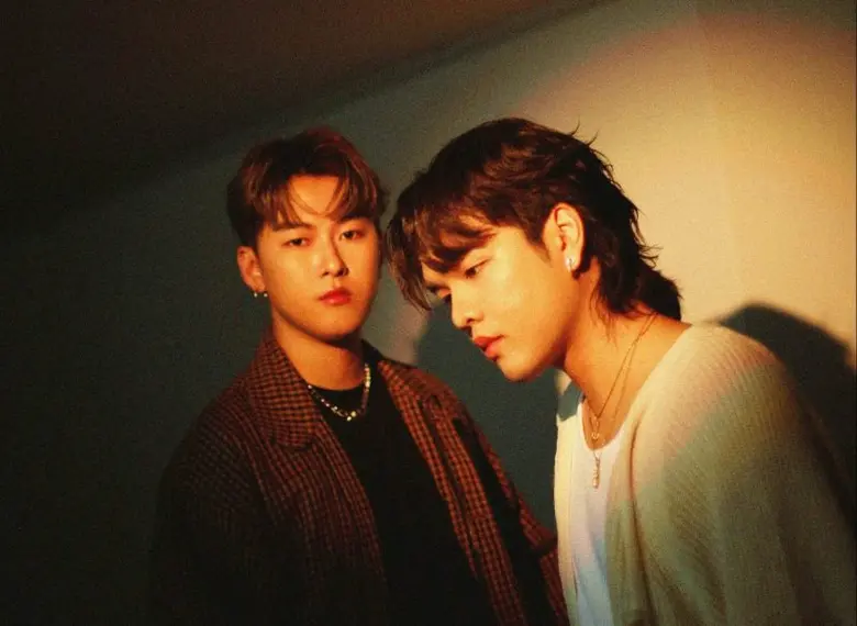 ถือได้ว่าเป็นดูโอ้รุ่นใหม่ที่ปล่อยผลงานมา...