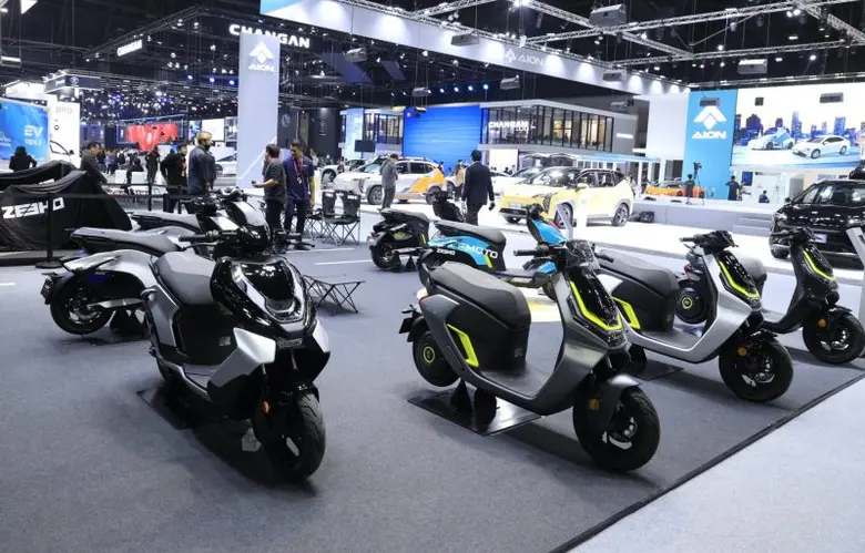 พยัคฆ์ มอเตอร์ ยั่วใจไรเดอร์ อวดโฉม ZEEHO คอนเซ็ปต์ไบค์ รุ่น MAGNET และ C!TY SPORT พร้อม 3 รุ่นที่จัดจำหน่ายในไทย ในงานมอเตอร์ เอ็กซ์โป 2023