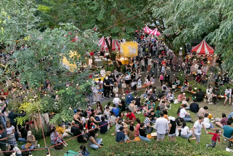 ตลาดคริสต์มาส 2023 ต้อนรับหน้าเทศกาลใจกลางกรุงเทพฯ