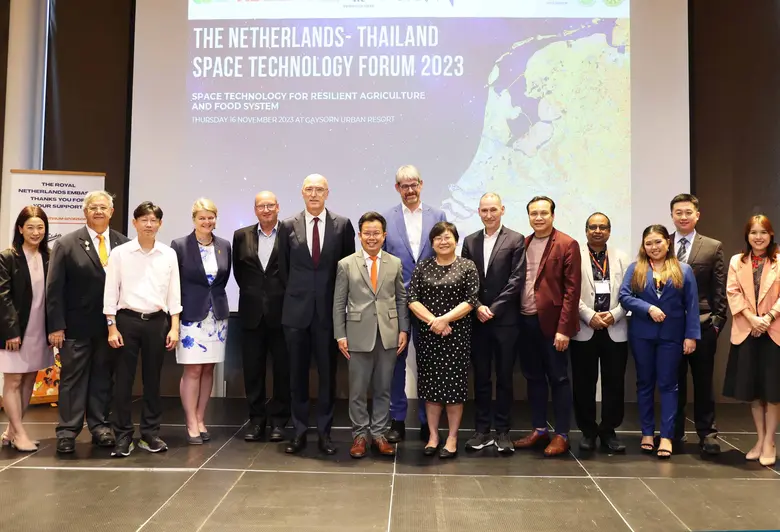 สถาบันเทคโนโลยีพระจอมเกล้าเจ้าคุณทหารลาดก...