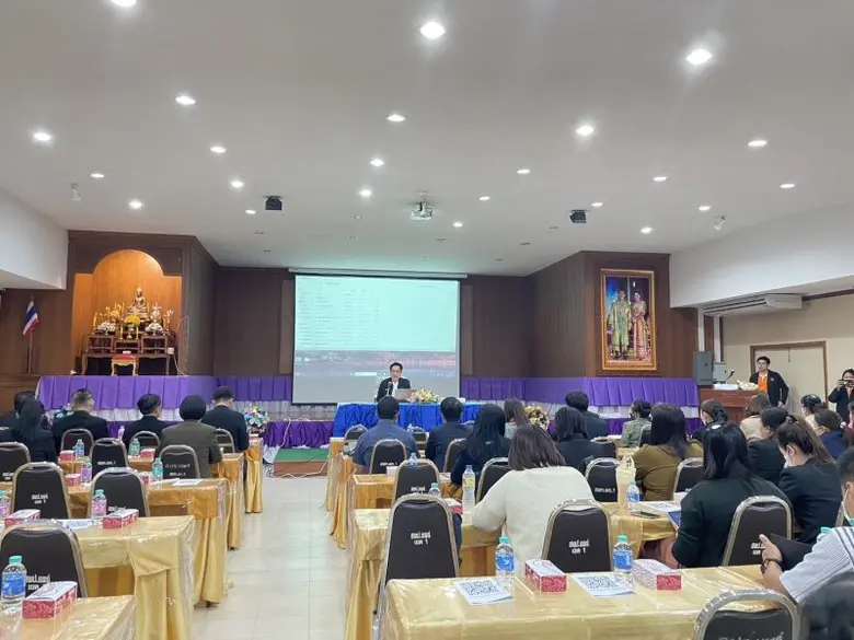 สำนักงานพัฒนาฝีมือแรงงานแพร่ ร่วมประชุมชี้แจงผู้อำนวยการโรงเรียนและครูแนะแนวโครงการเพิ่มทักษะด้านอาชีพแก่นักเรียนที่ไม่ได้เรียนต่อหลังจบการศึกษาภาคบังคับ จังหวัดแพร่