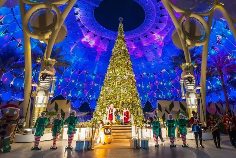 นักเดินทางจากประเทศไทยสามารถเพลิดเพลินกับ...