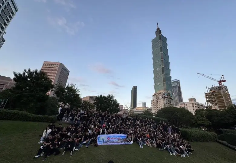 "พีไฟว์กรุ๊ป"พาพนักงานตะลุยเที่ยวสัมผัสอากาศเย็นที่ไต้หวัน