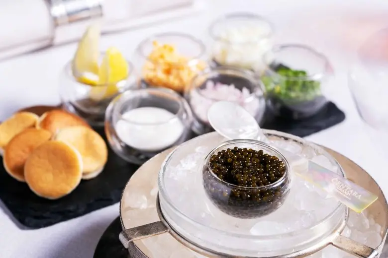 เริ่มต้นเวลาแห่งความสุขแสนโรแมนติกในค่ำคื...