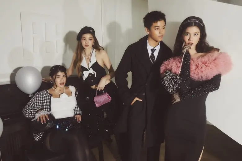 SHEIN (ชีอิน) จัดเต็มไปกับโปรสุดพิเศษส่งท...