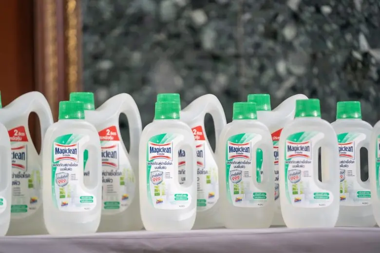 คาโอนำมาจิคลีน ผลิตภัณฑ์ฆ่าเชื้อโรคบนพื้นผิว กว่า 10,000 ขวด ส่งมอบกรุงเทพมหานคร ในโครงการ "สร้างเกราะป้องกันทั่วไทย ห่างไกลไข้หวัดใหญ่"