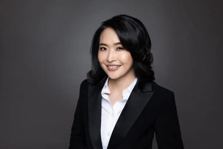 นางสาวดารบุษป์ ปภาพจน์ กรรมการผู้จัดการ บ...