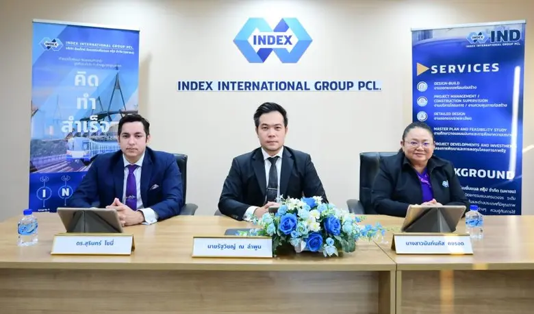 คุณรัฐวิชญ์ ณ ลำพูน (กลาง) รองประธานเจ้าห...