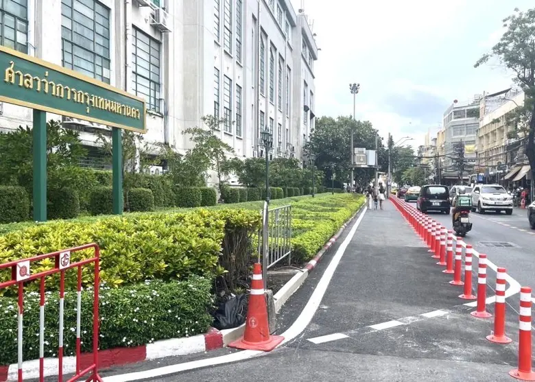 นายไทภัทร ธนสมบัติกุล ผู้อำนวยการสำนักการ...