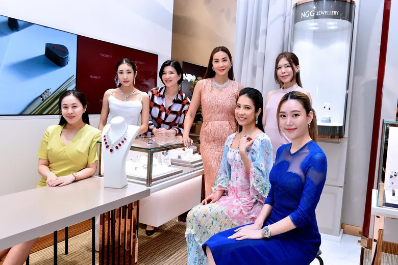 เซเลบร่วมถ่ายทอดความงาม เลือกเครื่องประดับชิ้นโปรด @ "NGG JEWELLERY"