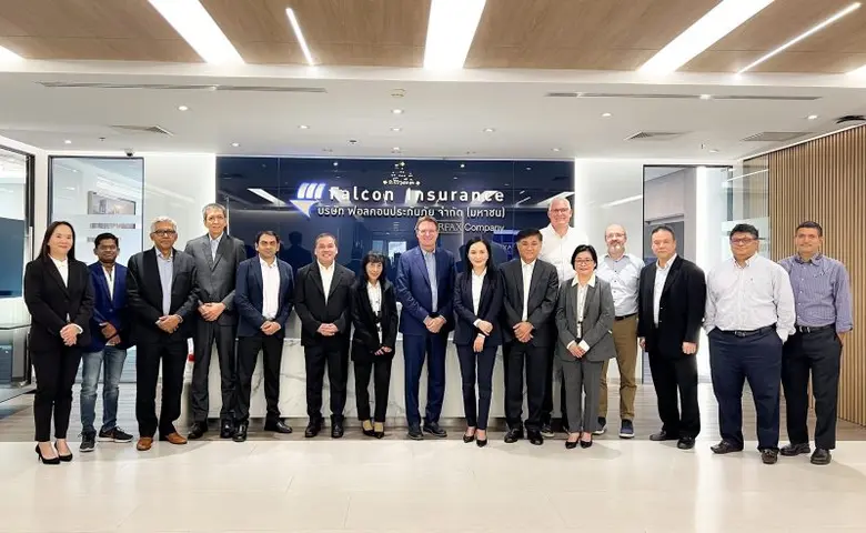 บริษัท ฟอลคอนประกันภัย จำกัด (มหาชน) ในฐา...