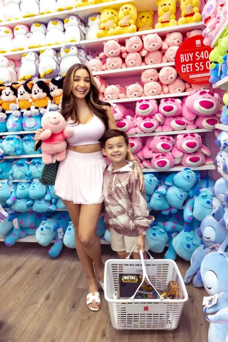 มินิโซเปิดร้านสาขาที่ 100 ของสหรัฐฯ ที่เมืองออร์แลนโด มอบฤดูหนาวสีชมพูรับช่วงวันหยุด