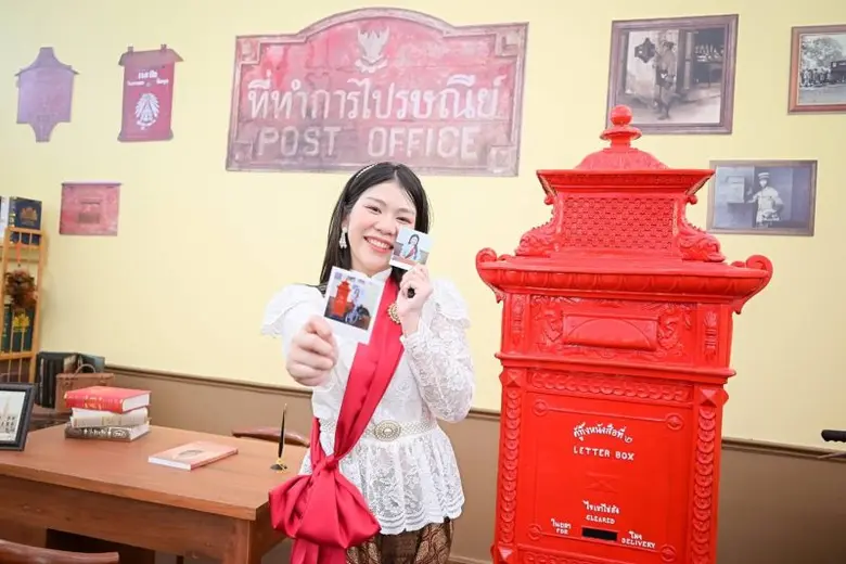 ไปรฯ ทำคอนเทนต์ย้อนเวลากันที่ร้านไปรษณีย์งานกาชาด เปิดโลกสุดวินเทจ พิเศษกับ iStamp บริการแสตมป์ส่วนตัวมีดวงเดียวในโลก!!
