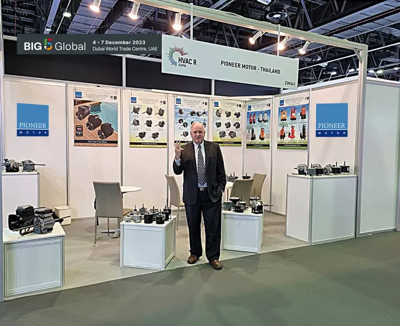 เมื่อเร็วๆ นี้ คุณคริสโตเฟอร์ โรเบิร์ต เท...