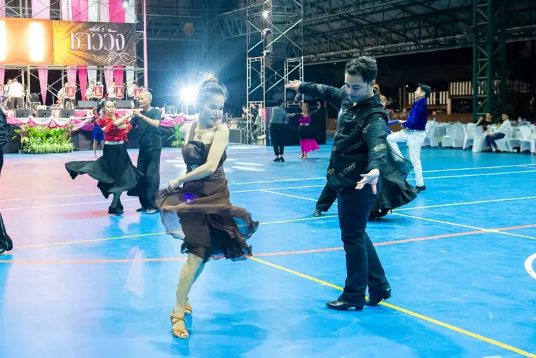 ลีลาศชาววัง ครั้งที่ 2 พร้อมสุนทราภรณ์วงใหญ่