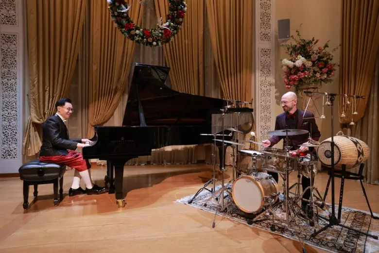 ศาลาสุทธสิริโสภา จัดการแสดง exclusive '50...