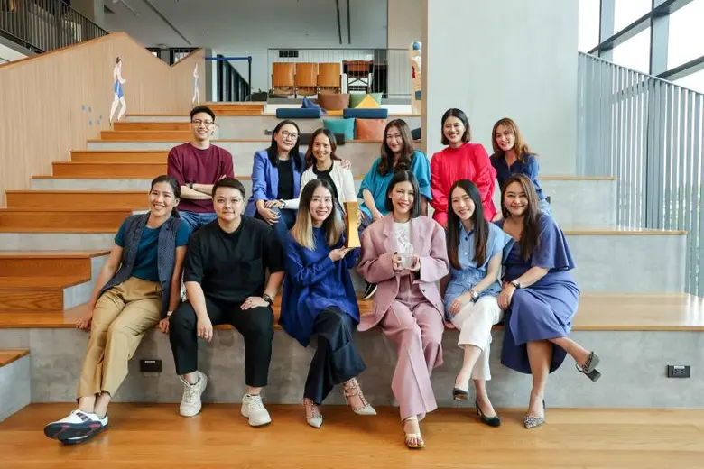 ศรีอำไพ รัตนมยูร ประธานผู้บริหารสายงานการ...