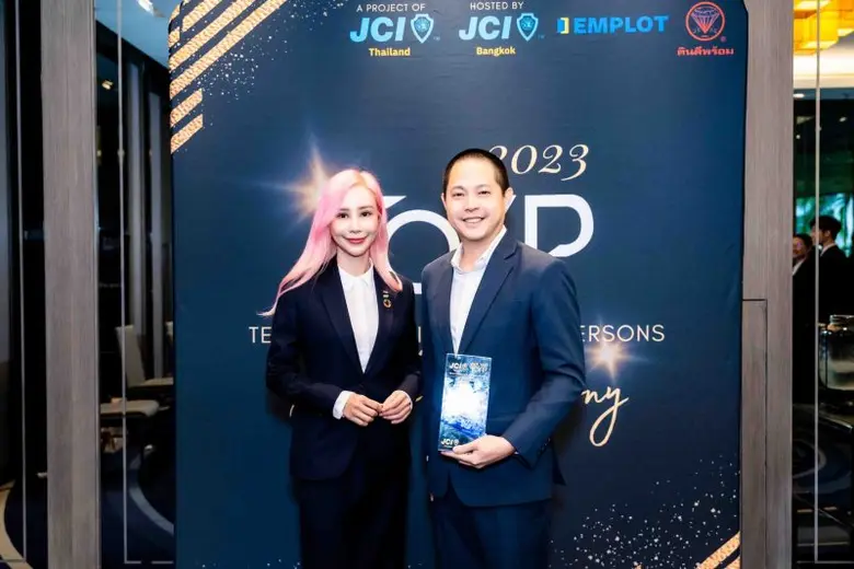 หมอเส นายแพทย์ระวีวัฒน์ มาศฉมาดล ประธานเจ...