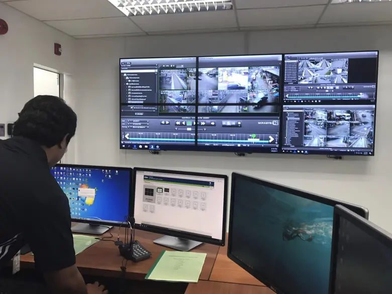 นายไทภัทร ธนสมบัติกุล ผู้อำนวยการสำนักการ...