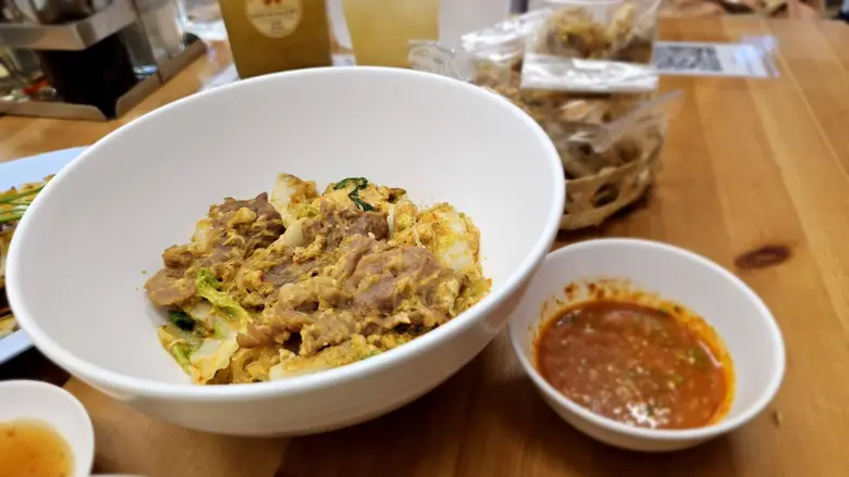 สวรรค์นักกิน "จุฬาฯ-บรรทัดทอง-สามย่าน" แหล่งรวม Thai Street Food สุดฮิป