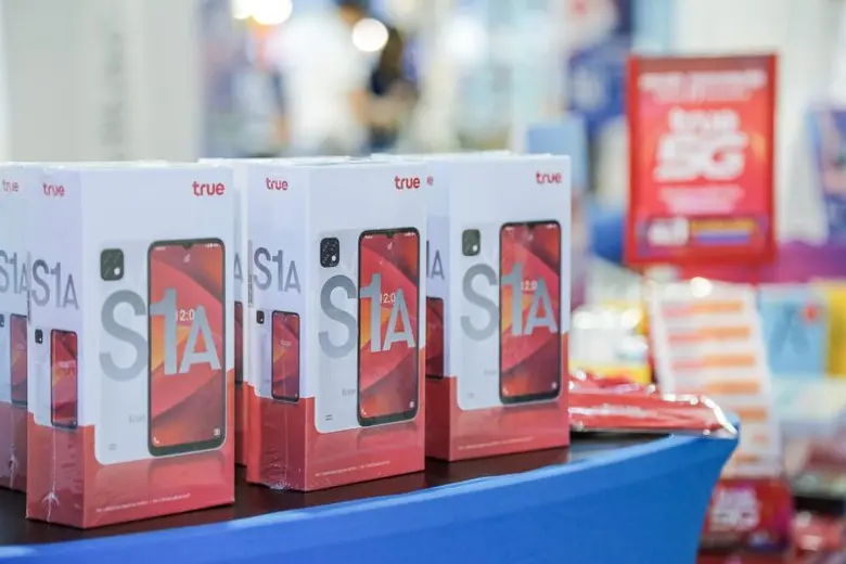 ทรู ร่วมสนับสนุนรัฐบาล มอบความสุขปีใหม่แก่คนไทย จัดเต็มส่วนลด TRUE S1A จาก 3,599 บาท เหลือเพียง 399 บาท ในโครงการ "พาณิชย์สั่งลุย ลดราคา New Year Mega Sale 2024" วันนี้ - 31 ม.ค. 67