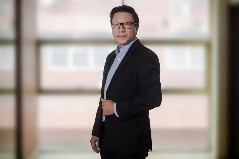 นายสุรเดช ทวีแสงสกุลไทย ประธานเจ้าหน้าที่...