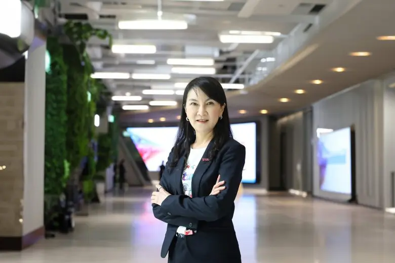 บริษัท ทรู คอร์ปอเรชั่น จำกัด (มหาชน) บริ...