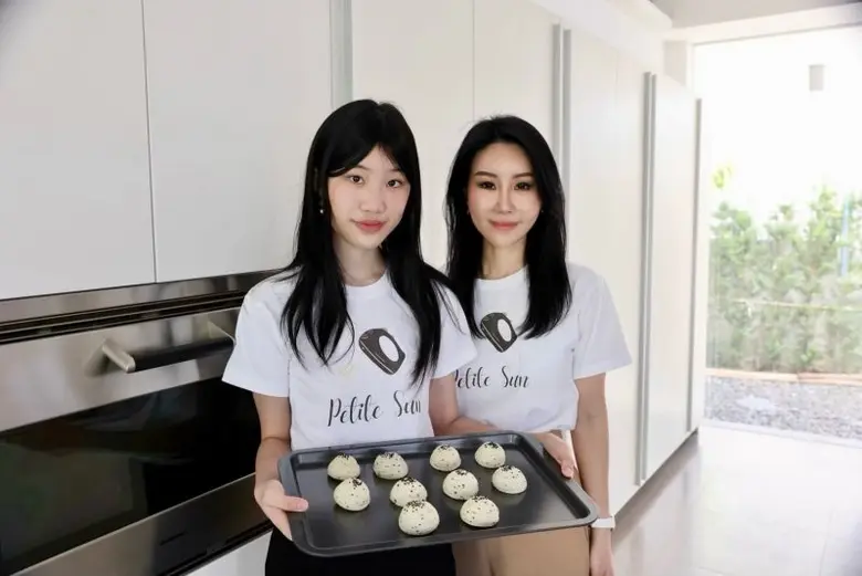 เปิดตัวขนมใหม่! เพอติ๊ดซัน ขนมโมจิ เสริมว...