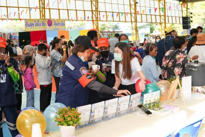 คลินิกการแพทย์แผนจีนหัวเฉียว ร่วมงาน คาราวานป่อเต็กตึ๊ง ปันความสุข ให้ชุมชน ครั้งที่ 4