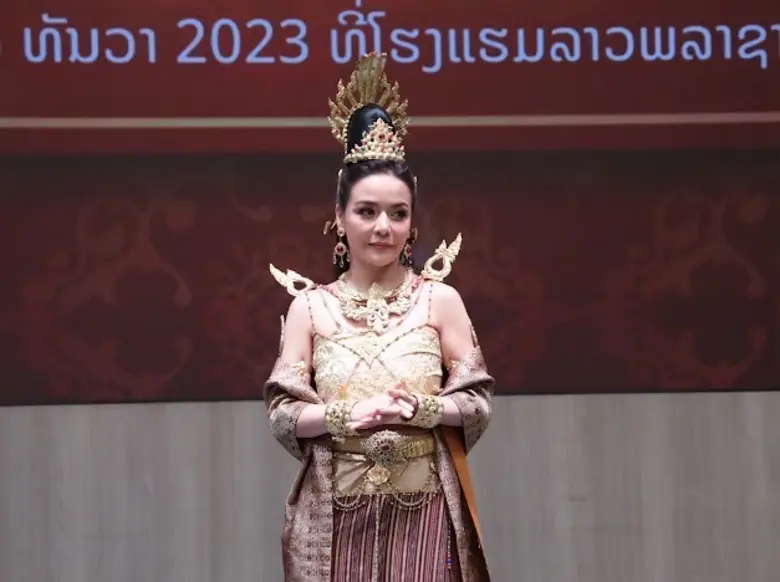 มาแรงไม่หยุดจริงๆ สำหรับ "อเล็กซานดร้า-ธิ...