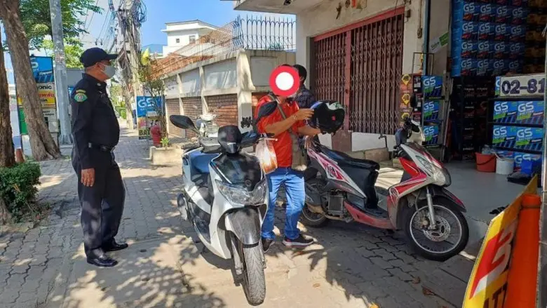 นายสุรเดช อำนวยสาร รองผู้อำนวยการสำนักเทศ...