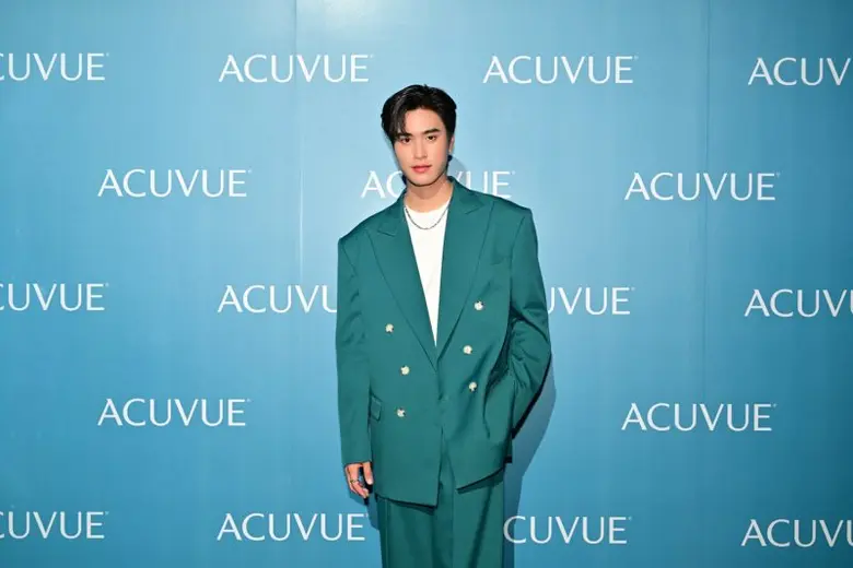 แอคคิววิว (ACUVUE(R)) แบรนด์คอนแทคเลนส์จา...