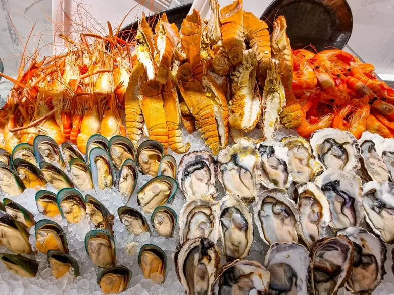 ตอกย้ำความอร่อยเลิศรสกับบุฟเฟ่ต์อาหารนานาชาติสุดพรีเมียม ที่คุณไม่ควรพลาด ณ ห้องอาหารเวนติซี โรงแรมเซ็นทาราแกรนด์ฯ เซ็นทรัลเวิลด์