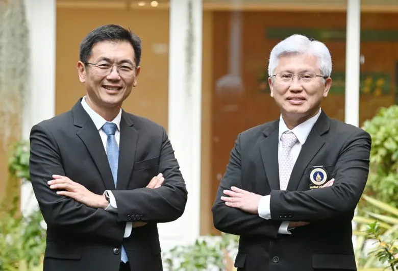 คณะแพทยศาสตร์โรงพยาบาลรามาธิบดี นำโดย รศ....