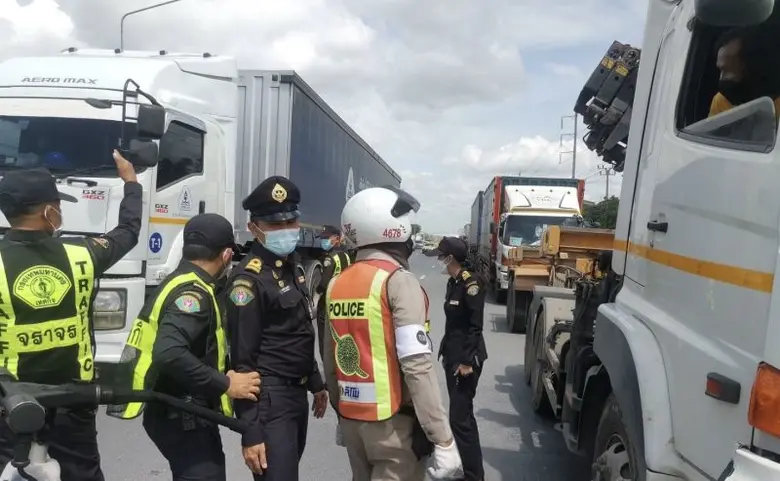 กทม.จัดชุดเฉพาะกิจตรวจสอบกวดขันห้ามใช้รถยนต์ควันดำ ลดฝุ่น PM2.5