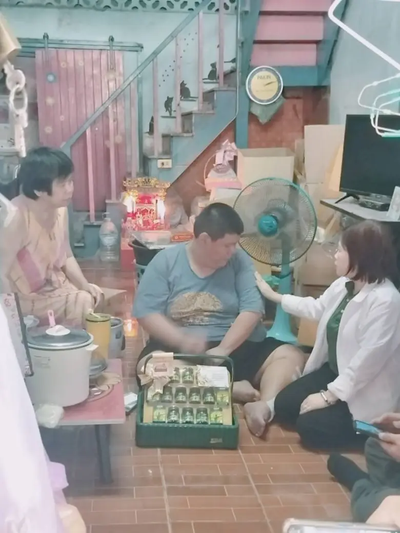 กทม.เร่งสำรวจตรวจสอบฝาท่อระบายน้ำในพื้นที่เขตบางกอกใหญ่ พร้อมช่วยเหลือเยียวยาผู้ประสบเหตุพลัดตกท่อ