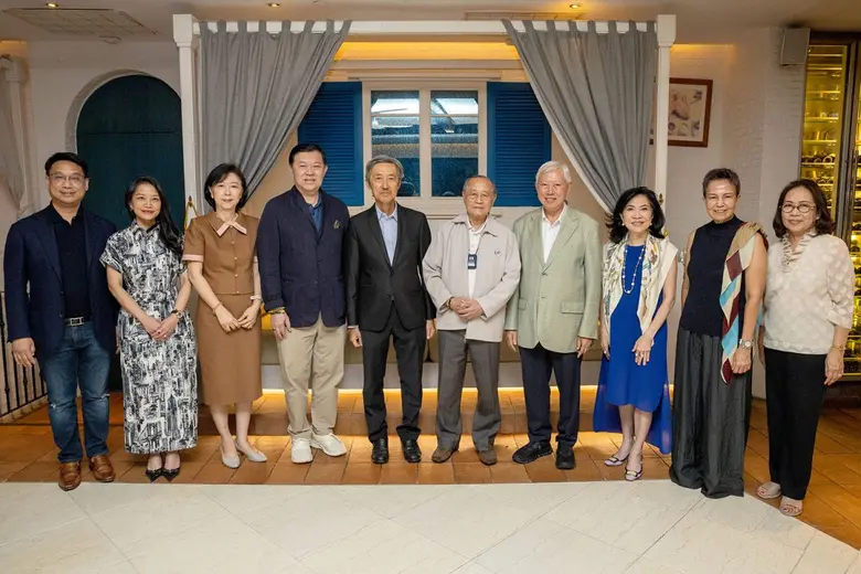 ดร.สุเมธ ตันติเวชกุล (ที่ 5 จากขวา), ศาสต...