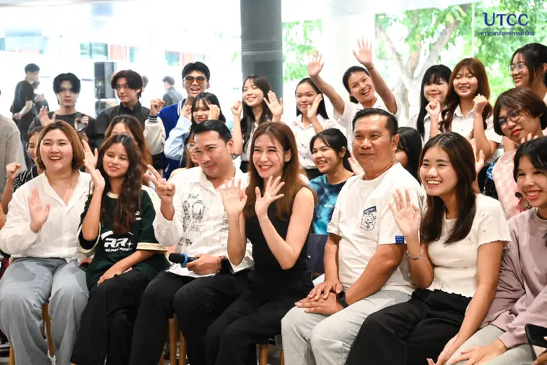 คณะมนุษยศาสตร์ สาขาวิชาศิลปะและธุรกิจการแ...