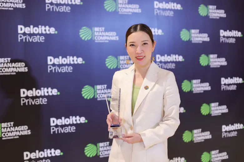 นางสาวปิยจิต รักอริยะพงศ์ ประธานเจ้าหน้าท...