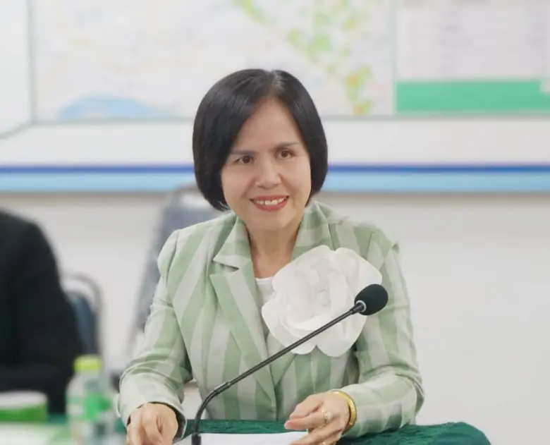 นางสาวสุชิรา ศิลานนท์ ผู้อำนวยการเขตวัฒนา...
