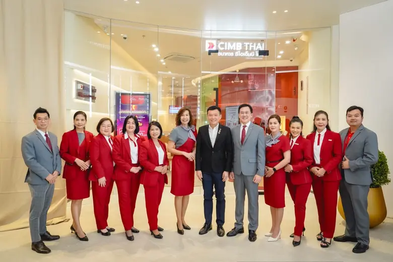 พอล วอง ชี คิน กรรมการผู้จัดการใหญ่และประ...