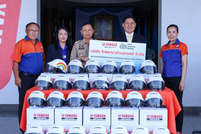 นายสุรชัย เพชรพงษ์ ผู้จัดการทั่วไปฝ่ายธุร...