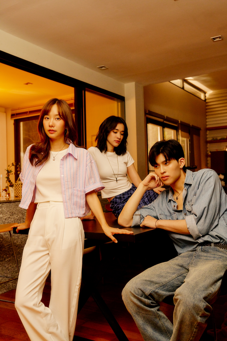 “ส้ม มารี” คัมแบคสู่บัลลังก์เจ้าแม่เพลงเศร้า ส่งซิงเกิล “อยู่คนเดียวกับเขา” ตอกย้ำความสัมพันธ์สุดเจ็บปวด