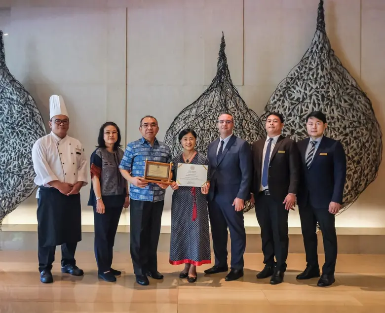 โรงแรมเซ็นทารา แกรนด์ เซ็นทรัลพลาซา ลาดพร...