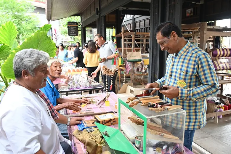 สถาบันส่งเสริมศิลปหัตถกรรมไทย (องค์การมหา...