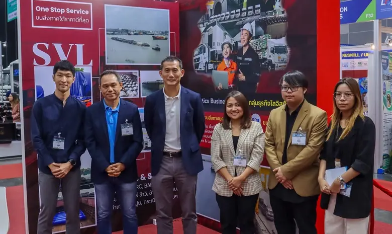 นายวิน วิริยประไพกิจ (ที่ 3 จากซ้าย) ประธ...