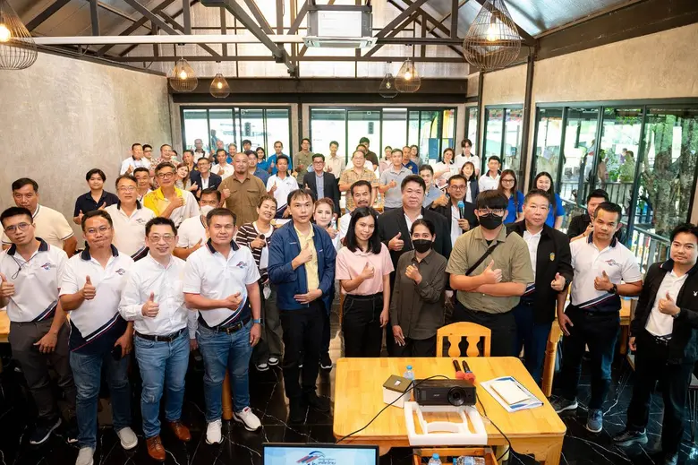 สมาคมการค้าผู้ผลิตหลังคาเหล็กไทย นำโดย นา...