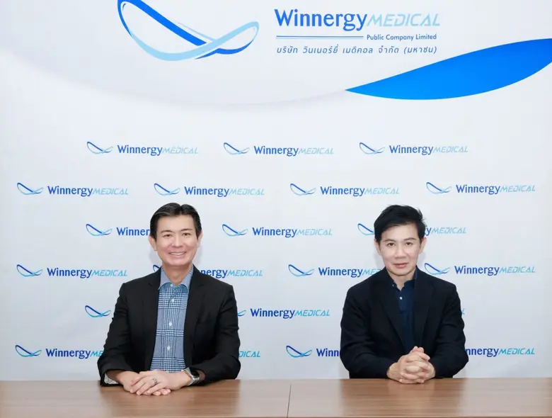 นายนันทิยะ ดารกานนท์ (ซ้าย) ประธานเจ้าหน้าที่บริหาร...