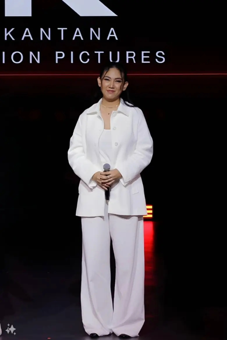 หลังสร้างชื่อจากซีรีส์ "สืบสันดาน" ที่มีผ...