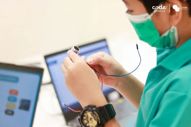 Code Genius ชวนเยาวชนไทยเขียนโปรแกรมสร้าง...